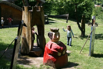 Exterieur Reines Rouge dans Alice au pays des merveilles